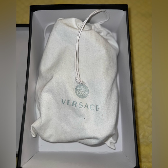 Versace shoes - Picture 5 of 13